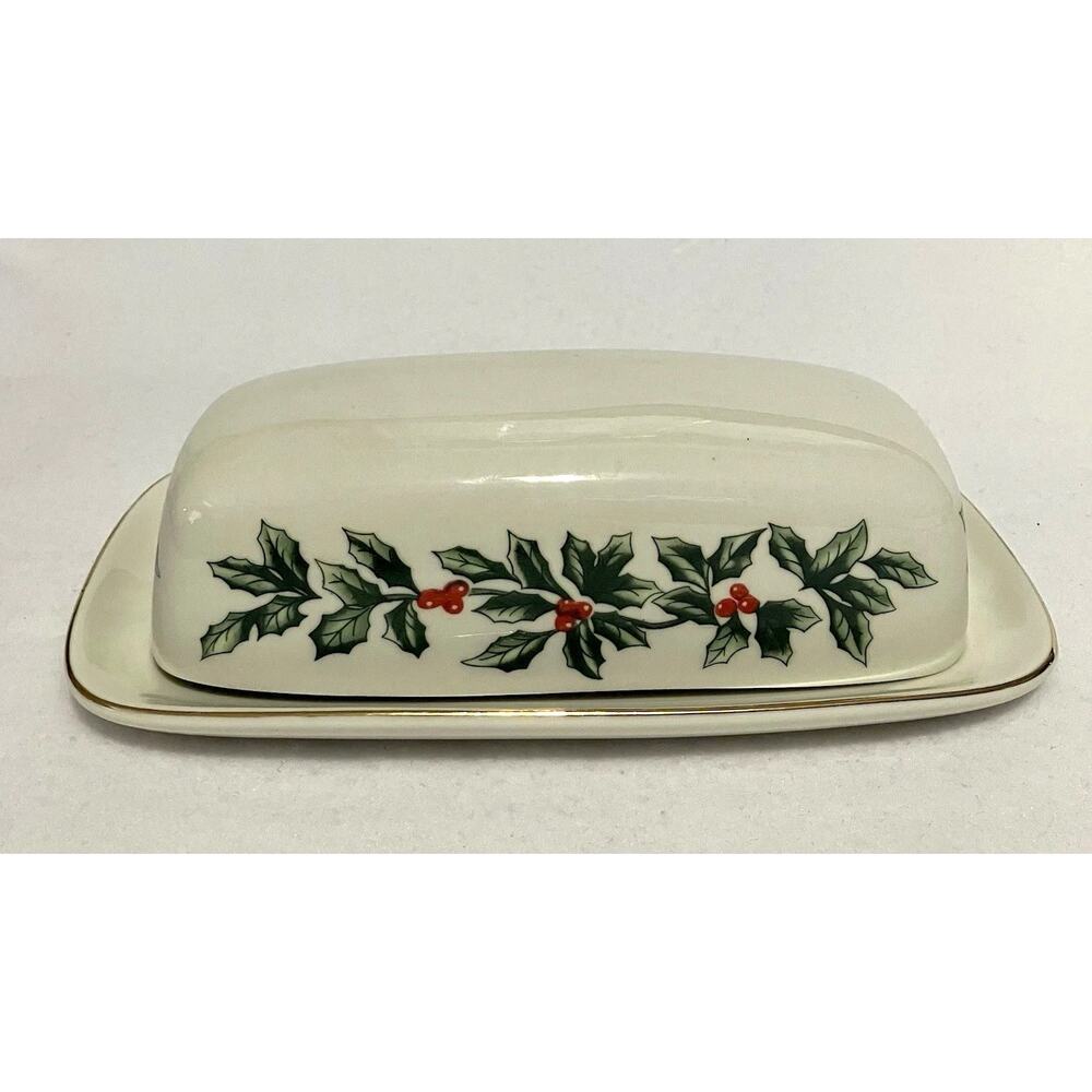 Vtg Formalities Baum Bros Covered Butter Dish Holly Berries Holds 1/4 lb. Stick